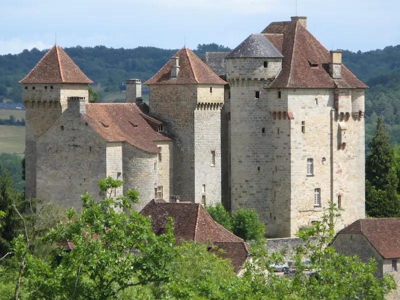 village vallée de la Dordogne